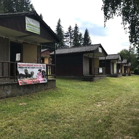 Retro Chaty U Plaze Lipno Hotel Cerna v Posumavi Luaran gambar